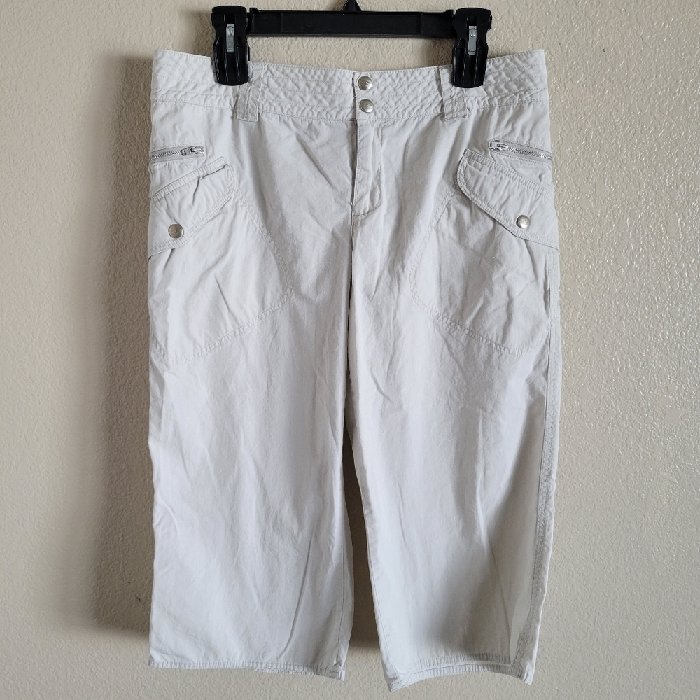 DKNY Active Tan Khaki Cotton Cargo Capris Size 10